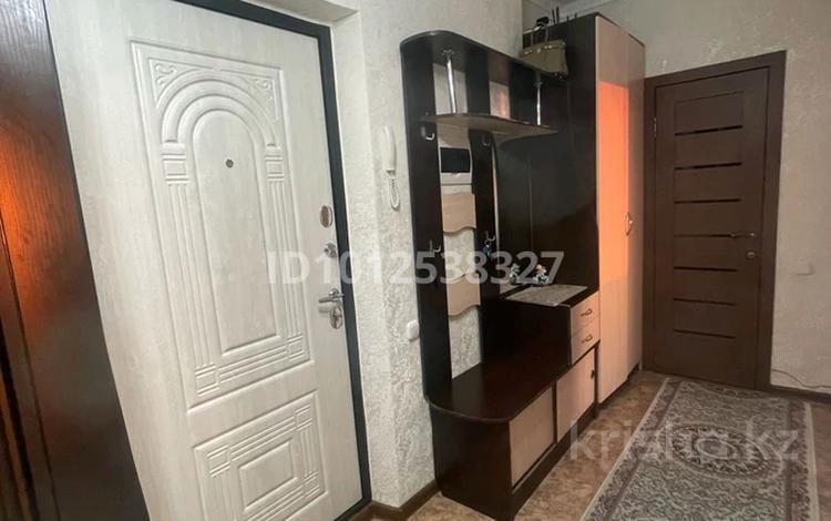 2-бөлмелі пәтер · 60 м² · 6/11 қабат, мкр Юго-Восток, Мкр Юго-Восток, улица Сарыарка 19 — Магазин Старая Корзина, бағасы: 250 000 ₸ в Караганде, Казыбек би р-н — фото 2