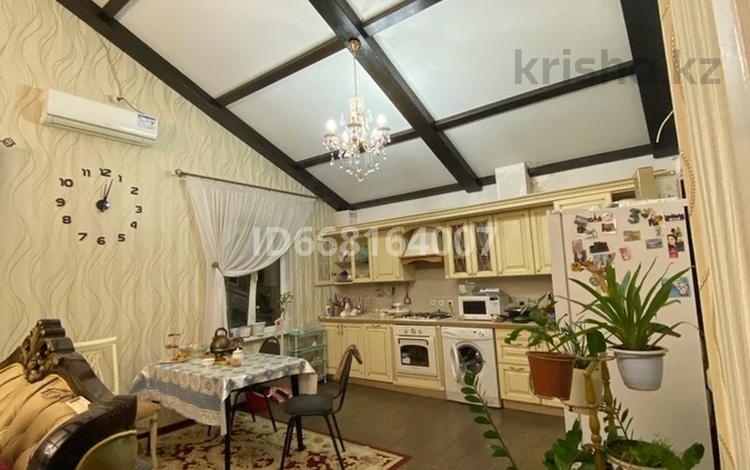 3-комнатная квартира · 89.9 м² · 4/4 этаж, Абулхаир хана 7 за 28 млн ₸ в Уральске — фото 3