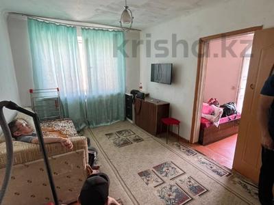 2-комнатная квартира, 46 м², 3/3 этаж помесячно, Назарбаева 54 за 70 000 〒 в Талдыкоргане