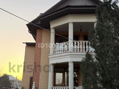 Жеке үй · 6 бөлме · 394.6 м² · 9.73 сот., Кенесары хана, бағасы: ~ 170 млн ₸ в 