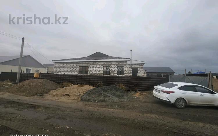 Отдельный дом · 5 комнат · 300 м² · 8.4 сот., Аксай 14 — Аксай, проезд 14, дом 5 за 40 млн ₸ в Атырау, мкр Мирас — фото 2