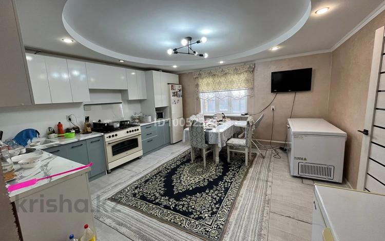Отдельный дом · 3 комнаты · 140 м² · 10 сот., Жидебай 46 за 30 млн ₸ в Семее — фото 2