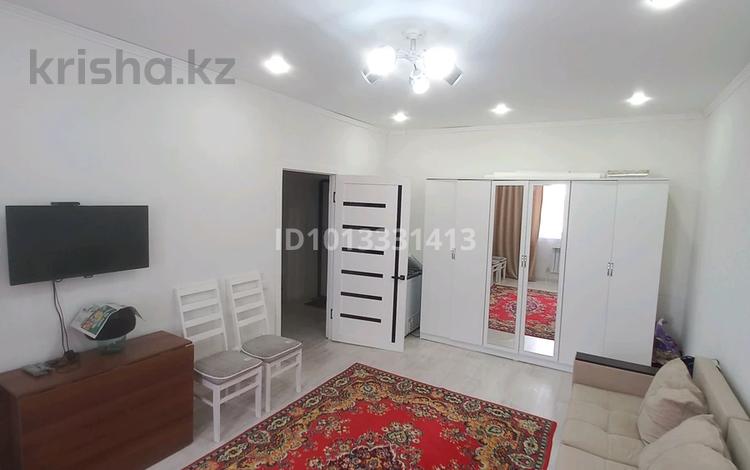1-комнатная квартира · 42 м² · 2/5 этаж, Майкудук, Майкудук, мкр Голубые пруды 12/1 — Школа 77 за ~ 17.3 млн ₸ в Караганде, Алихана Бокейханова р-н — фото 2