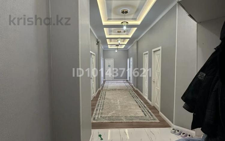 4-комнатная квартира · 149 м² · 2/11 этаж, 19-й мкр 35 за 52 млн ₸ в Актау — фото 2