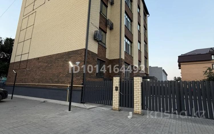 1-бөлмелі пәтер · 54 м² · 3/5 қабат, Айтиева 110, бағасы: 19 000 ₸ в Уральске — фото 3