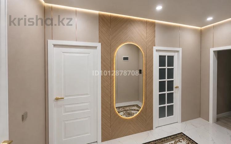2-комнатная квартира · 80 м² · 1/12 этаж, Астана 18 — Шаяхметова за 45 млн ₸ в Шымкенте — фото 2