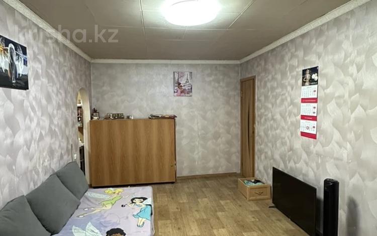 2-комнатная квартира · 43 м² · 5/5 этаж, мкр Новый Город, Абдирова — Ерубаева, Бухар Жырау за 15.4 млн ₸ в Караганде, Казыбек би р-н — фото 2