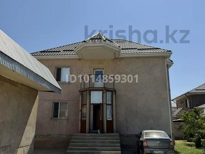Отдельный дом · 7 комнат · 200 м² · 10.8 сот., мкр Байтерек, Хусаина 48 — Массив Дорожник за 65 млн ₸ в Таразе