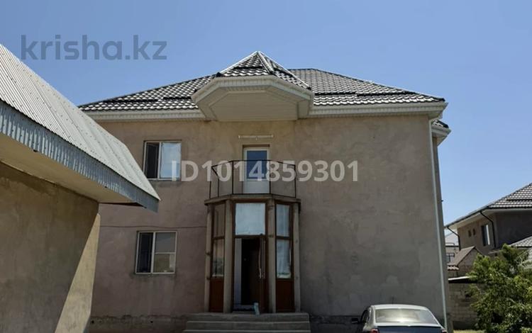 Отдельный дом · 7 комнат · 200 м² · 10.8 сот., мкр Байтерек, Хусаина 48 — Массив Дорожник за 65 млн ₸ в Таразе — фото 2