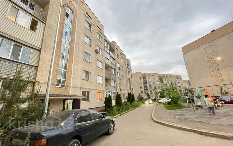 3-комнатная квартира, 67 м², 3/5 этаж, мкр Жас Канат