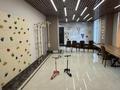 3-комнатная квартира · 102.6 м² · 2/5 этаж, мкр Михайловка , Аманжолова 100 за ~ 76 млн ₸ в Караганде, Казыбек би р-н — фото 4