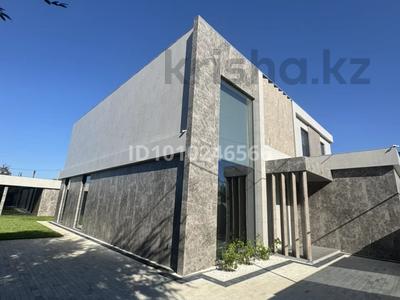 Отдельный дом · 5 комнат · 375 м² · 6 сот., Шаяхметова 143 за 320 млн 〒 в Костанае
