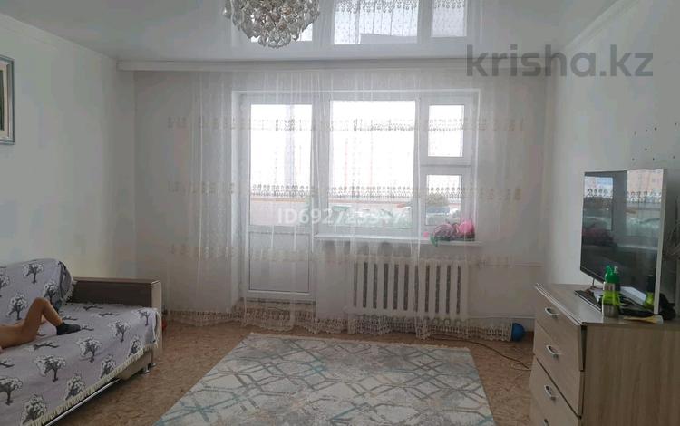 2-комнатная квартира, 58 м², 2/4 этаж, Микрорайон Бахыт 15