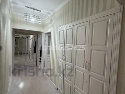 4-бөлмелі пәтер · 100 м² · 4/5 қабат, 27-й мкр 28, бағасы: 30 млн ₸ в Актау