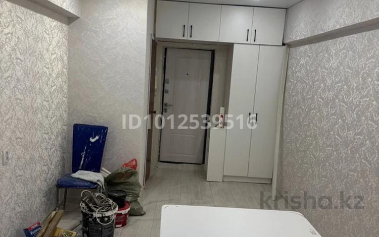 1-бөлмелі пәтер · 16.9 м² · 4/8 қабат, Райымбека 512 — Саина Ташкентская, бағасы: 14.2 млн ₸ в Алматы, Ауэзовский р-н — фото 2