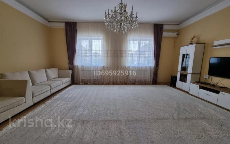 Жеке үй · 4 бөлме · 234 м² · 10 жүзд., Жерұйық ш/а., Маденова 23, бағасы: 65 млн ₸ в Атырау, мкр Жеруйык — фото 3
