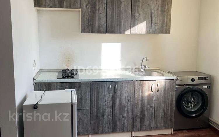 1 комната · 18 м² · 2 этаж, мкр Карасу 22 за 140 000 ₸ в Алматы, Алатауский р-н — фото 5