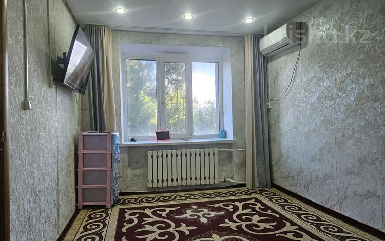2-комнатная квартира · 36 м² · 2/9 этаж, Абая — 8 школа за 10 млн ₸ в Уральске — фото 2