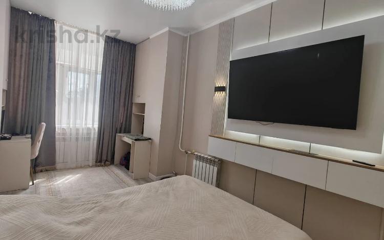 3-комнатная квартира · 107 м² · 3/6 этаж, Сазда-1, улица Марата Оспанова за 50.9 млн ₸ в Актобе — фото 2
