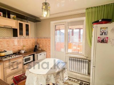 3-бөлмелі пәтер · 70 м² · 4/5 қабат, Гарышкер 22, бағасы: 30 млн ₸ в Талдыкоргане, мкр Жана Гарышкер