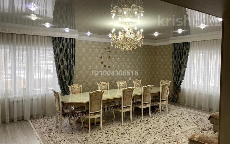 Отдельный дом · 4 комнаты · 300 м² · 6 сот., Кызыл Жар 36 за 40 млн 〒 в Кокшетау — фото 2