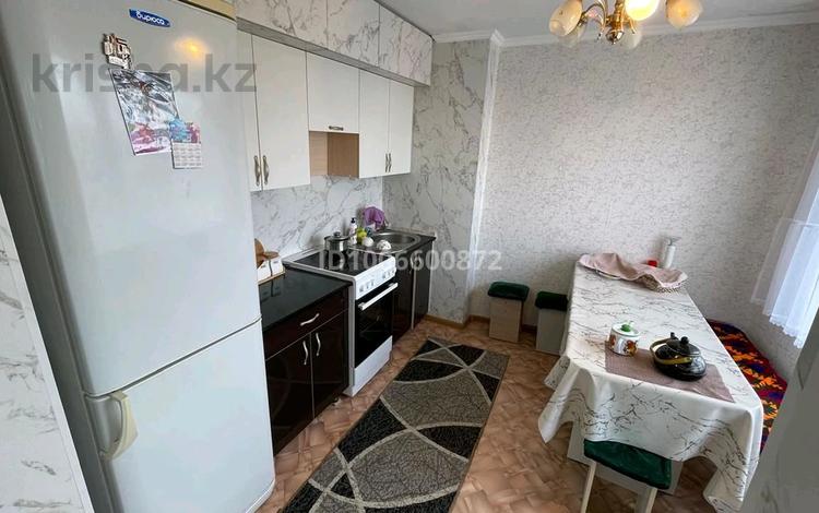 2-бөлмелі пәтер · 48 м² · 5/5 қабат, Юность 33 — 19 мектеп, бағасы: 15.5 млн ₸ в Семее — фото 2