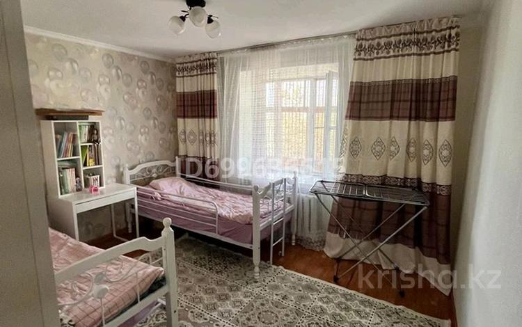 3-бөлмелі пәтер · 69 м² · 4/6 қабат, 15 микрорайон 27 "Б", бағасы: 30 млн ₸ в Семее — фото 2