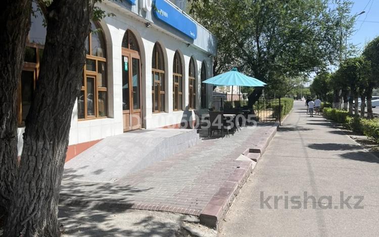 Еркін, кеңселер, дүкендер мен бутиктер, қоғамдық тамақтану орны, сұлулық салондары, медорталықтар мен дәріханалар, білім орталықтары · 130 м², бағасы: 125 млн ₸ в Таразе — фото 9