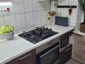 2-комнатная квартира · 44 м² · 2/5 этаж, Тулебаева 21 — Макатаева за 300 000 ₸ в Алматы, Медеуский р-н — фото 2