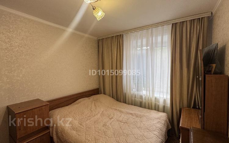 3-комнатная квартира · 63 м² · 2/5 этаж, мкр Северо-Восток 35/1 за 180 000 ₸ в Уральске — фото 2