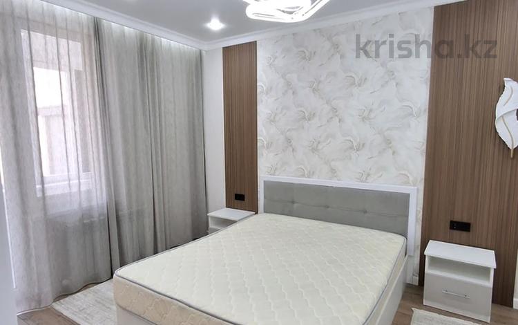 3-комнатная квартира · 74 м² · 9/12 этаж, Туркестан 4Б за 450 000 ₸ в Астане, Есильский р-н — фото 11