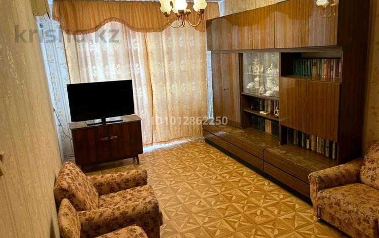 3-бөлмелі пәтер · 57 м² · 2/5 қабат, Абулхаир хана 23 — Напротив магазинов "Электрон", "Дина", бағасы: 120 000 ₸ в Актобе — фото 2