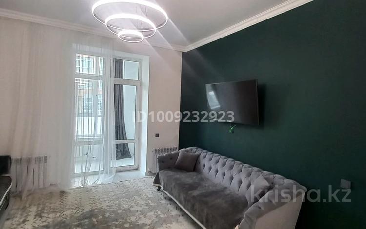 2-комнатная квартира · 50 м² · 1/12 этаж, Ұлы дала 31/1 — Хан шатыр, назарбаев университет за 300 000 ₸ в Астане, Есильский р-н — фото 2