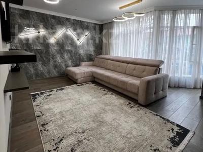 2-комнатная квартира · 80 м² · 2/5 этаж, мкр Думан-2 14 за 500 000 ₸ в Алматы, Медеуский р-н