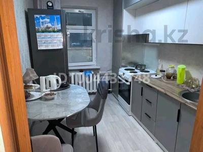 3-комнатная квартира · 63 м² · 2/9 этаж, Майкудук, Майкудук, мкр Мамыраева 8 — Школа 68 за 26.6 млн ₸ в Караганде, Алихана Бокейханова р-н