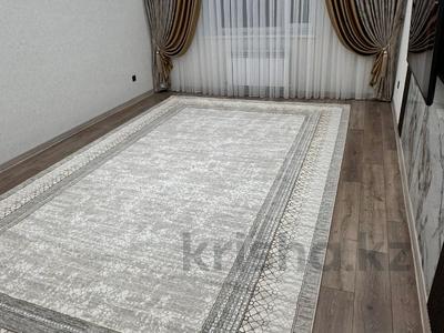 3-комнатная квартира · 97.5 м² · 4/10 этаж, Актобе, улица Мустафы Шокая за 37 млн ₸