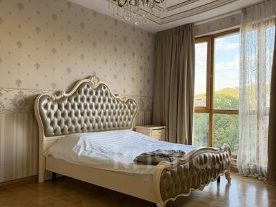 5-комнатная квартира · 270.6 м² · 4/6 этаж, Фурманова 301 за 280 млн ₸ в Алматы, Медеуский р-н