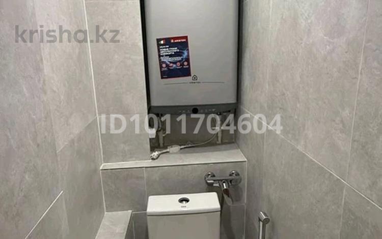 3-бөлмелі пәтер · 60 м² · 2/5 қабат, ломова 181/5, бағасы: 28 млн ₸ в Павлодаре — фото 2