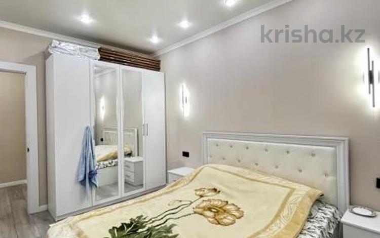 2-комнатная квартира · 58 м² · 5/12 этаж, Кошкарбаева за 36.5 млн ₸ в  — фото 4