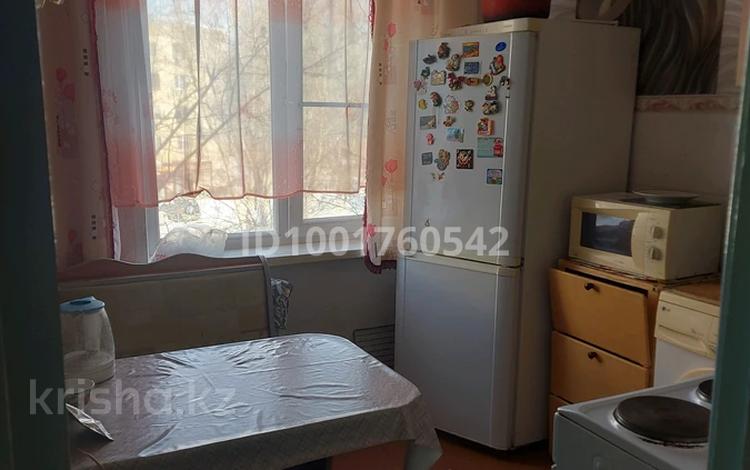 3-бөлмелі пәтер · 59 м² · 3/5 қабат, - 18 — Гостиницы Гелиос, бағасы: 12 млн ₸ в Новой бухтарме — фото 2
