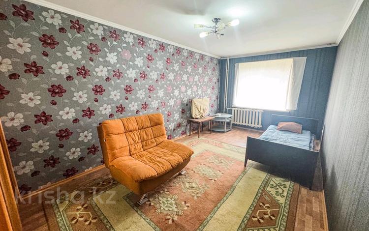 1-бөлмелі пәтер · 36 м² · 3/5 қабат, Самал 10А, бағасы: 10.5 млн ₸ в Талдыкоргане, мкр Самал — фото 2