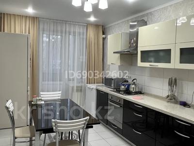 3-бөлмелі пәтер · 92 м² · 1/5 қабат, Қонаев ш/а. 71/2, бағасы: 48 млн ₸ в Уральске, мкр Кунаева
