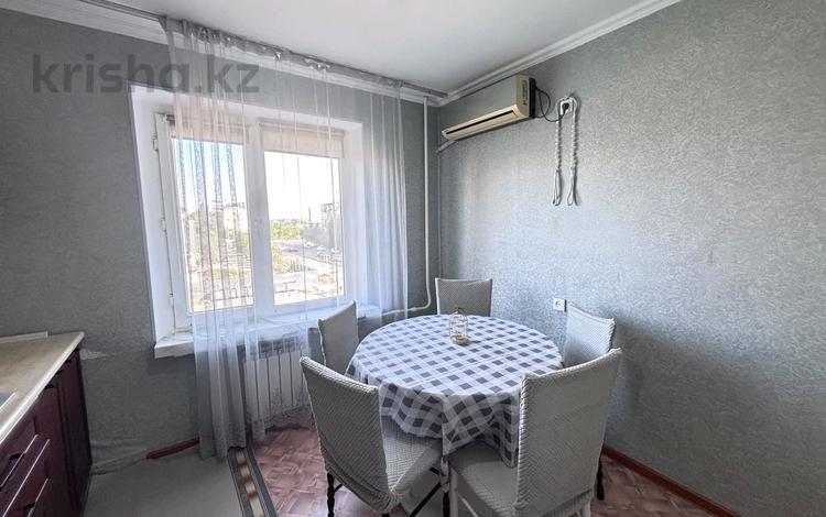 3-бөлмелі пәтер · 70 м² · 3/5 қабат, Авангард 4 17, бағасы: 200 000 ₸ в Атырау, мкр Авангард-4 — фото 8