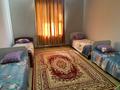 3 комнаты, 200 м², Уразбаева 22 за 10 000 〒 в Туркестане