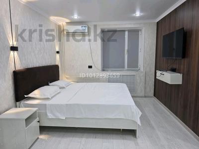 1-комнатная квартира · 100 м², проспект Абая за 15 000 ₸ в Таразе
