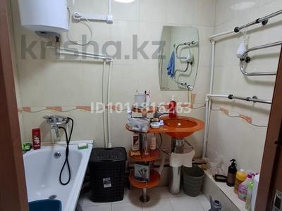1 бөлме · 36 м² · 9/9 қабат, 27-шағынаудан 54, бағасы: 40 000 ₸ в Караганде, Казыбек би р-н