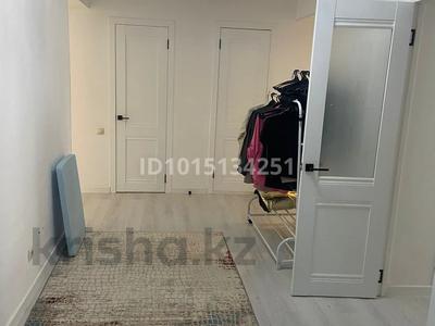2-комнатная квартира · 100 м² · 4/10 этаж, мкр. Алтын орда 9б за 200 000 ₸ в Актобе