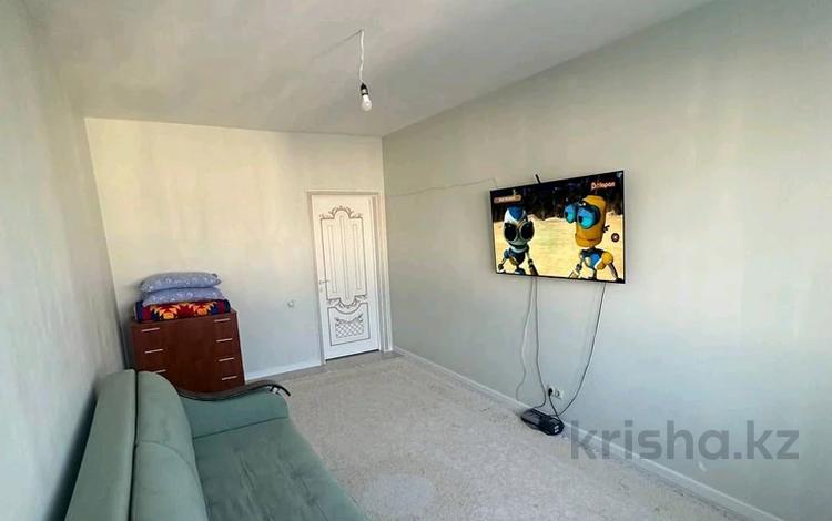 1-комнатная квартира · 45 м² · 12/12 этаж, мкр Акбулак, Дарабоз 11 за 250 000 ₸ в Алматы, Алатауский р-н — фото 2