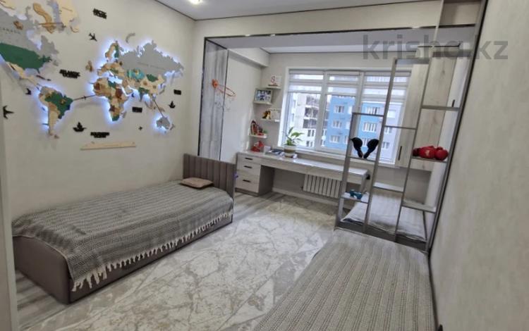 3-комнатная квартира · 90 м² · 5/13 этаж, Есенова 160/3 за 69 млн ₸ в Алматы, Жетысуский р-н — фото 35