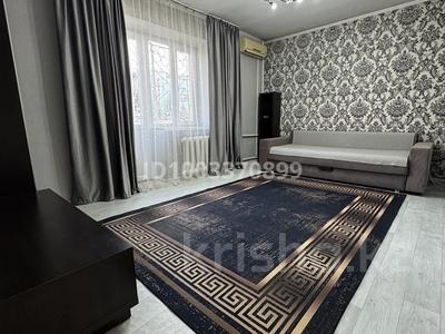 2-комнатная квартира · 42 м² · 2/4 этаж, мкр Самал — Достык за 350 000 ₸ в Алматы, Медеуский р-н